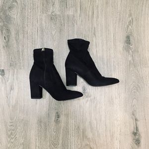 Steve Madden Elory Suede Ankle Booties